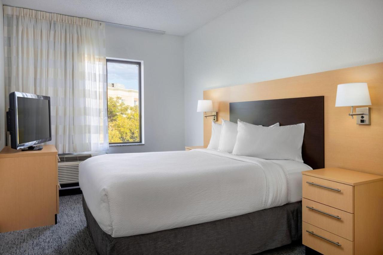 Towneplace Suites By Marriott York Exteriér fotografie
